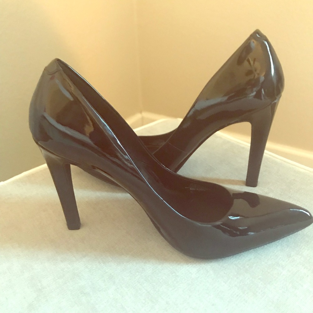 NWOT Jessica Simpson patent leather pumps